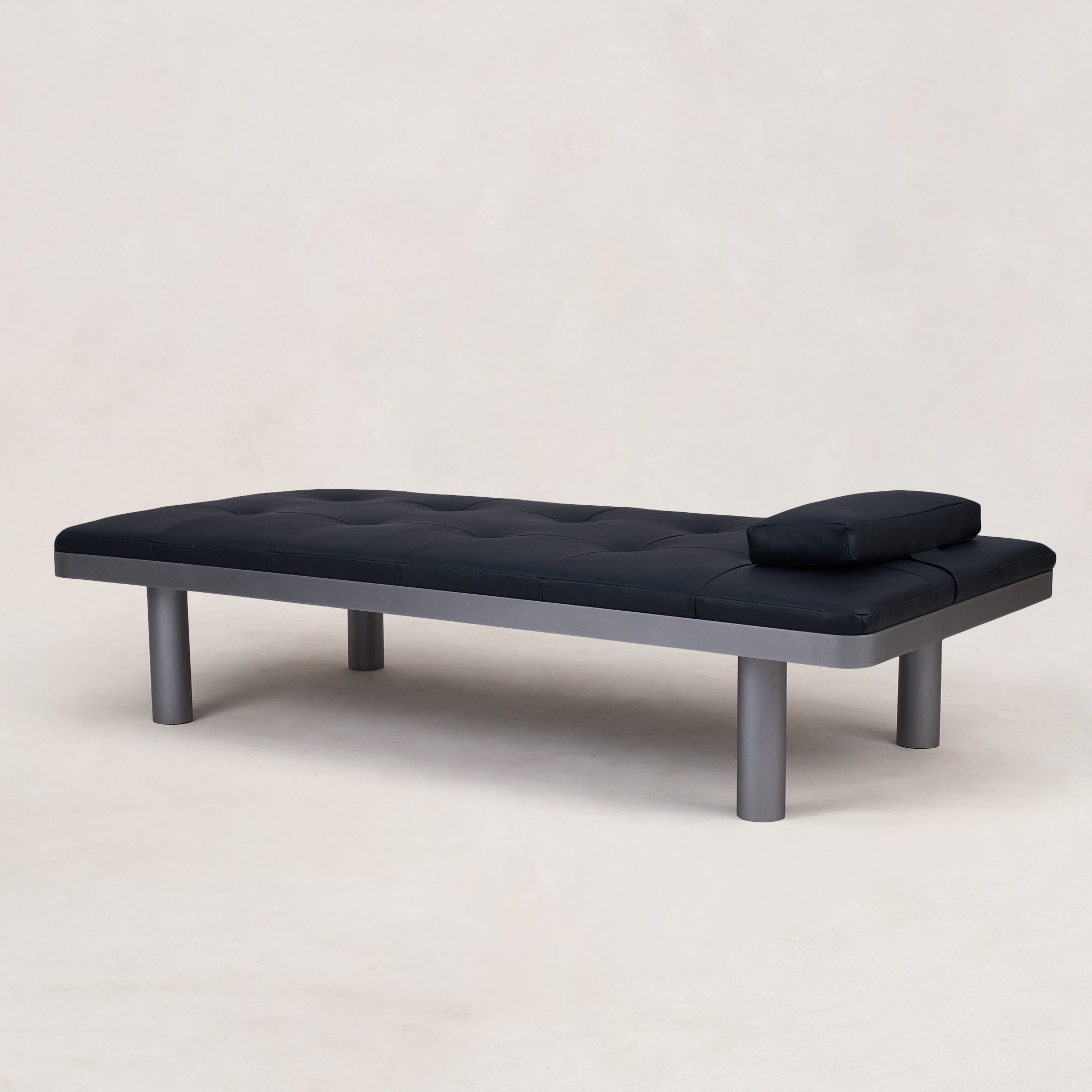 Milan Daybed