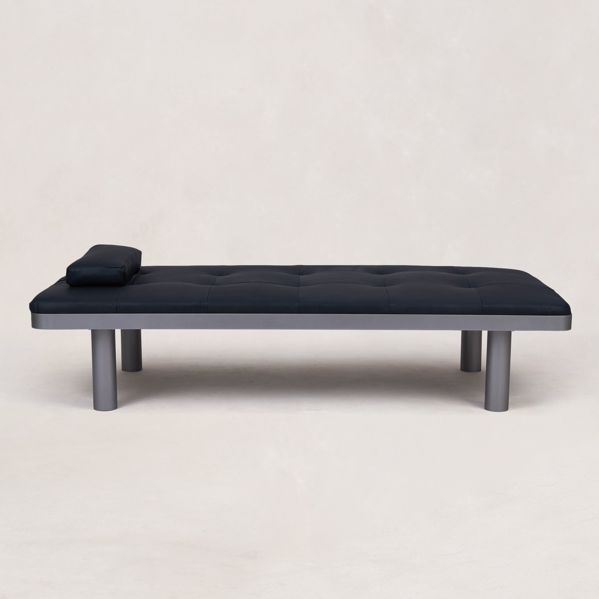 Milan Daybed